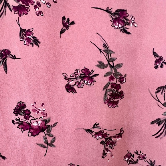 Forever 21 Pink Cap Sleeve Blouse Relaxed Fit - Picture 6 of 6